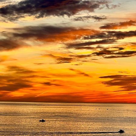 Sea Breeze Apartment Sesimbra Bagian luar foto