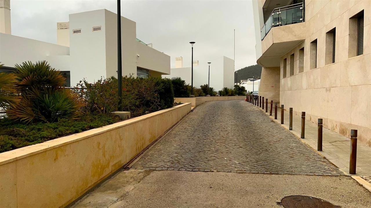 Sea Breeze Apartment Sesimbra Bagian luar foto