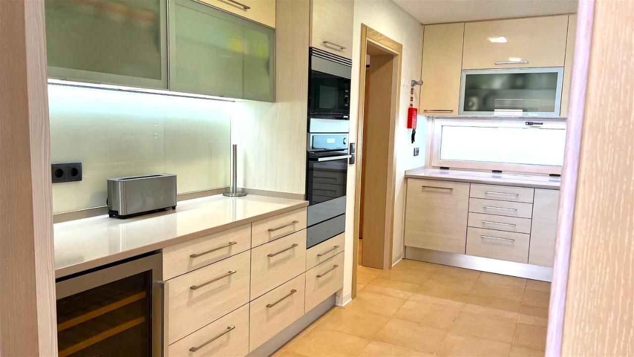 Sea Breeze Apartment Sesimbra Bagian luar foto